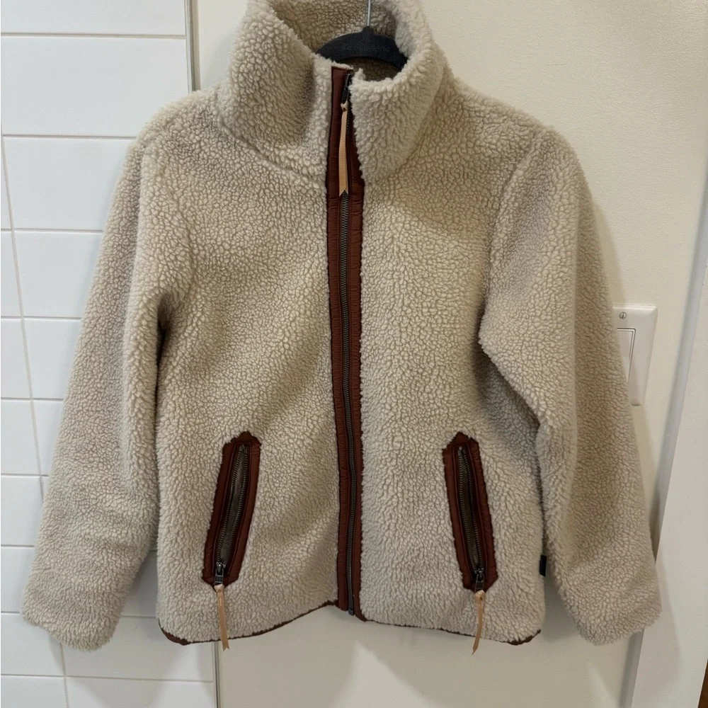 Patagonia Cream Sherpa Fleece Jacket with Brown Trim - Picture 1 of 6